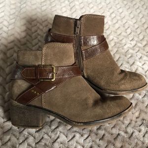 White Mountain Tan Leather Booties